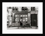 Cafe in paris by Assaf Frank